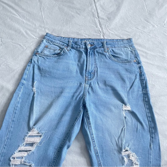 Wild Fable High Rise Distressed Mom Jean - 12/31 - Picture 5 of 8